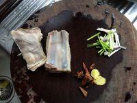 手撕熟羊的做法步骤2