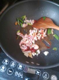 肉丝炒芹菜的做法步骤3