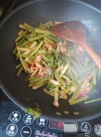 肉丝炒芹菜的做法步骤5