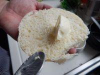 鸡蛋汉堡的做法步骤2