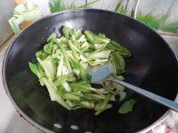 油菜烧豆腐的做法步骤3