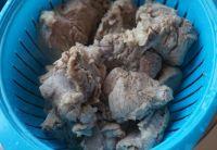 冬瓜薏米百合排骨汤的做法步骤3