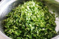 煎饼韭菜盒子的做法步骤5