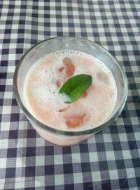 蜜桃奶昔的做法步骤6