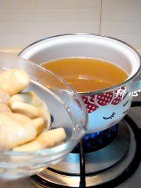 鲜虾菱角汤的做法步骤5