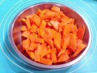 南瓜芝麻球的做法步骤2