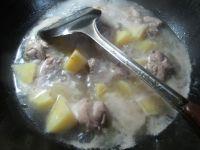 土豆烧鸡块的做法步骤5