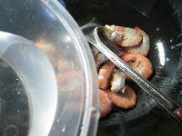 千张结煮鲜虾的做法步骤5