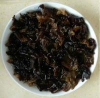 木耳焖鸡翅的做法步骤2