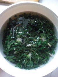 荠菜蛤蜊汤的做法步骤1