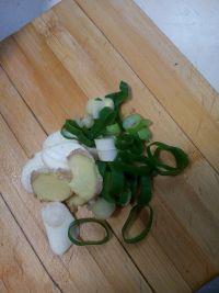 烧鱼头的做法步骤1