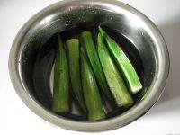 蚝油腊肠炒秋葵的做法步骤5