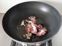 蚝油腊肠炒秋葵的做法步骤8