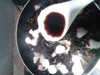 肉丸子炒辣椒木耳的做法步骤5