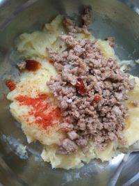 香煎心形土豆肉饼的做法步骤7