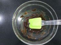 巧克力裸蛋糕的做法步骤2