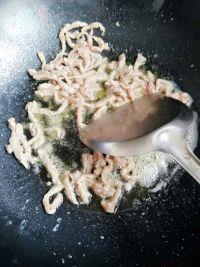 梅干菜肉丝烧花菜的做法步骤4