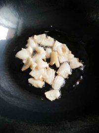 油渣烧青茄的做法步骤3