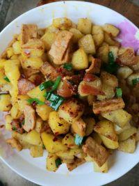 自制红烧土豆的做法步骤7