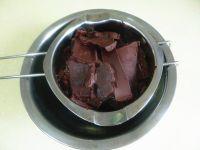 山核桃仁巧克力小饼干的做法步骤1