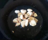 炒三湘腊肉的做法步骤2