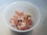 猪肉烧豆角的做法步骤1