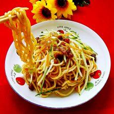 荤素两吃的麻酱拌凉面