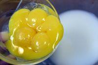 奥运戚风蛋糕卷的做法步骤3