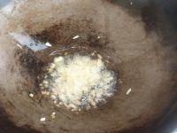 鸡蛋炸酱的做法步骤3