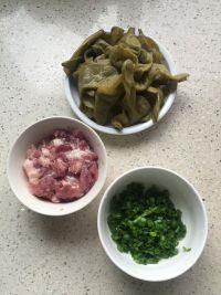 肉末酸豆小炒的做法步骤1