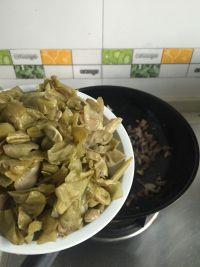 肉末酸豆小炒的做法步骤3