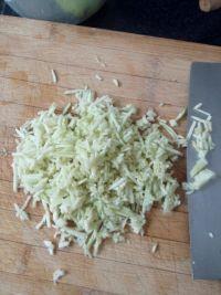 茄丁肉末炸酱面的做法步骤1