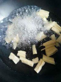 米面拌腐竹的做法步骤2