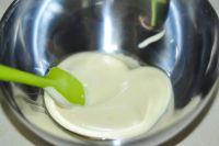 海绵蛋糕松饼配酸奶油的做法步骤5