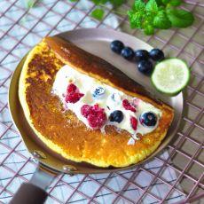 海绵蛋糕松饼配酸奶油