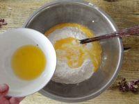 国宴小油条的做法步骤3