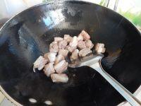 土豆烧脆骨的做法步骤7