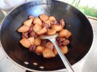 土豆烧脆骨的做法步骤16