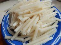 蒜苗炒年糕的做法步骤3