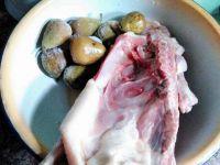 无花果炖鸭子汤的做法步骤1