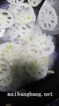 清炒滑藕片的做法步骤5