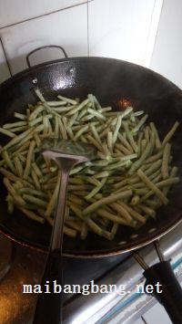 清炒豇豆的做法步骤5