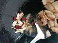 腊肉炒豇豆的做法步骤4