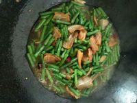 腊肉炒豇豆的做法步骤6