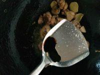 青椒炒鸡腿的做法步骤5