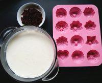 蔓越莓香蕉酸奶冻的做法步骤1