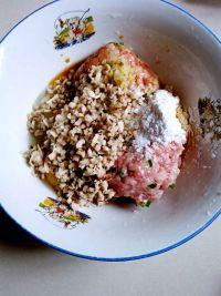 肉末彩椒圈的做法步骤3