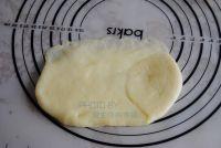 咸肉鲜虾堡的做法步骤5