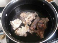 西红柿牛尾面的做法步骤1