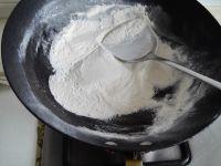 核桃黑芝麻糊的做法步骤2